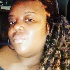 Meet your Posher, Adria